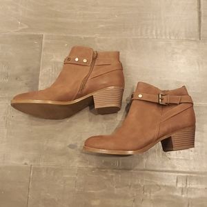 Naturalizer Suede Ankle Boot - US 8.5
